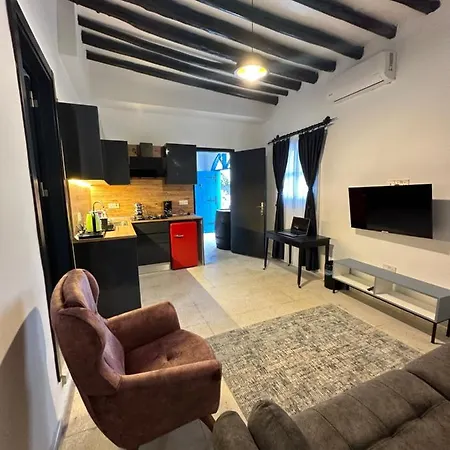 Konak Lapta House Guest house *